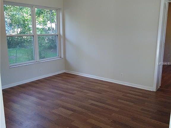 2nd image of 1684 E Waycross Cir