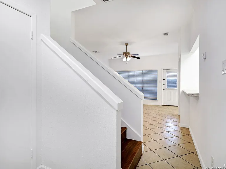 829 W Bitters Rd #103 — Photo 16