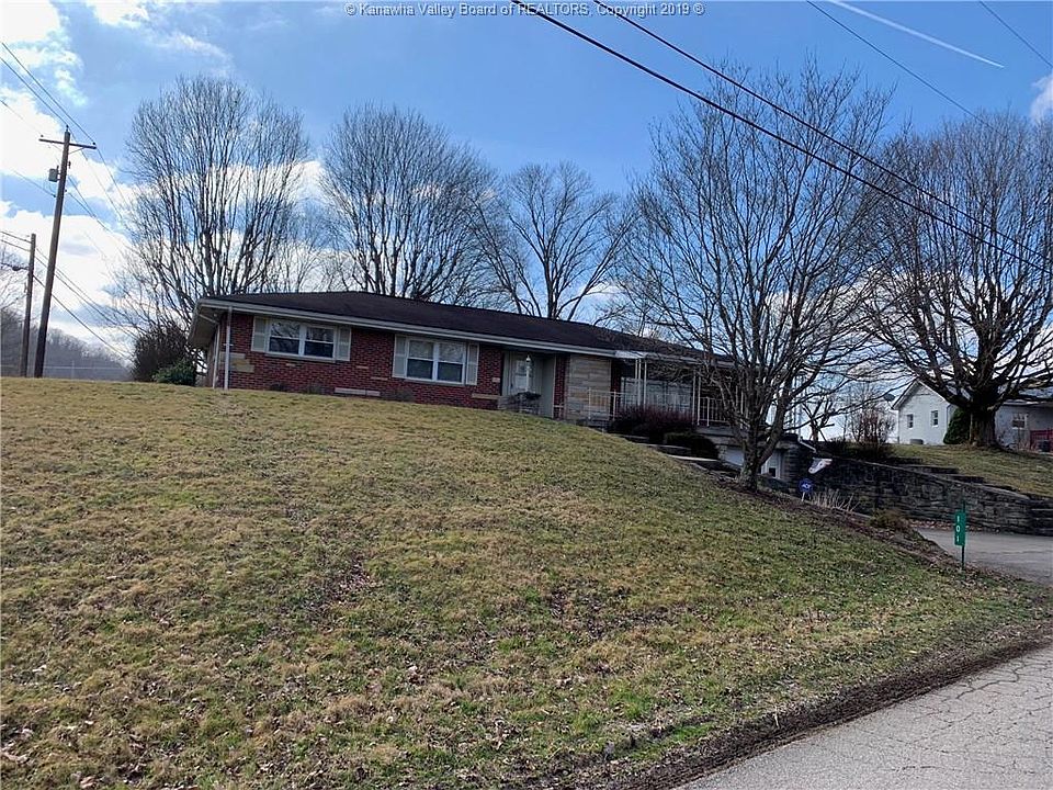 2nd image of 101 Maple Ln
