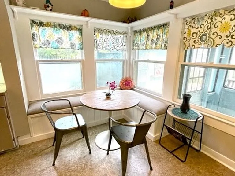 1125 W Matthews Ave — Photo 18