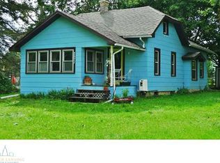 2571 Grovenburg Rd, Lansing, MI 48911