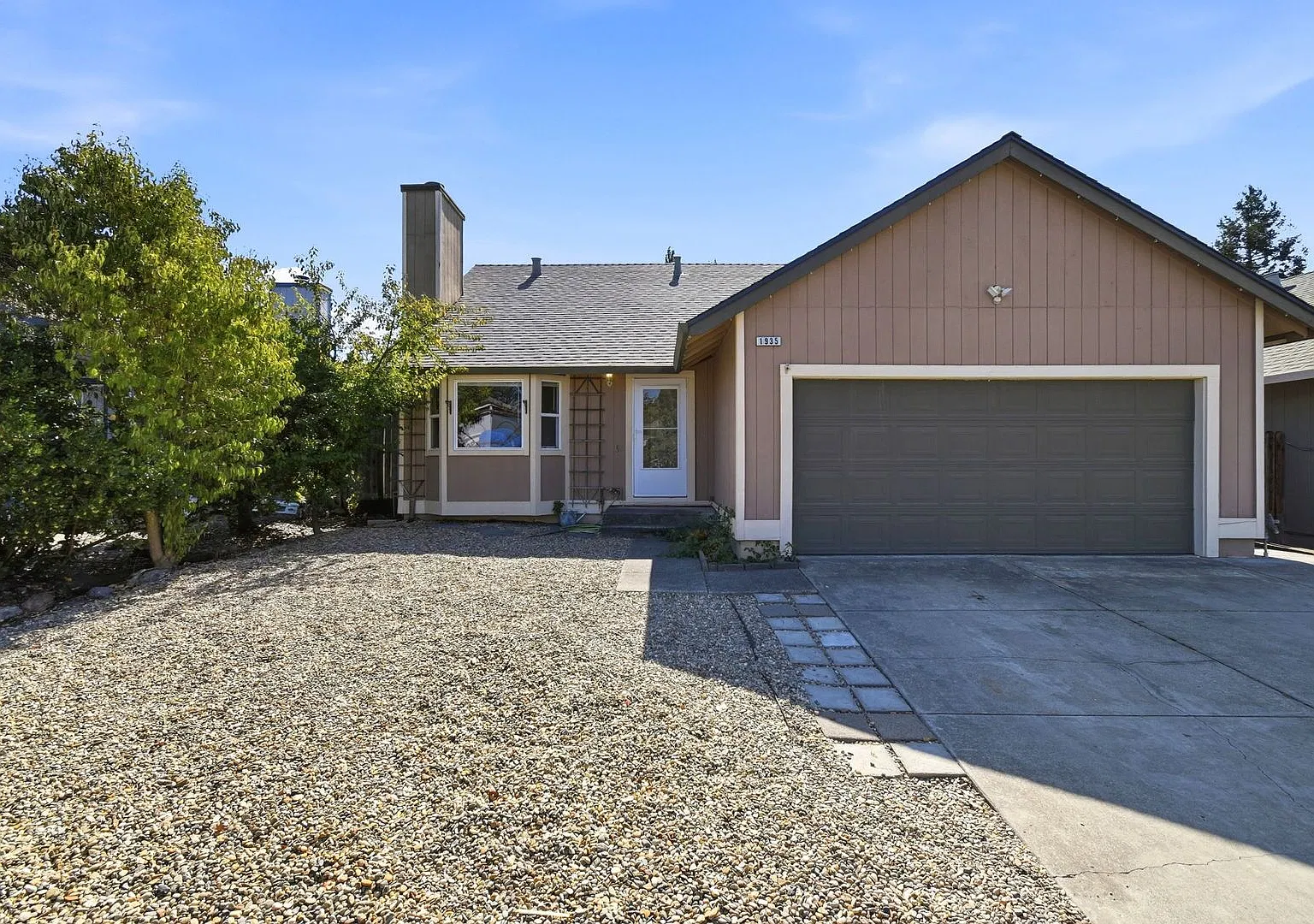 Bright Windsor 3BR/2BA with Stone Fireplace & Fenced Yard — Photo 1