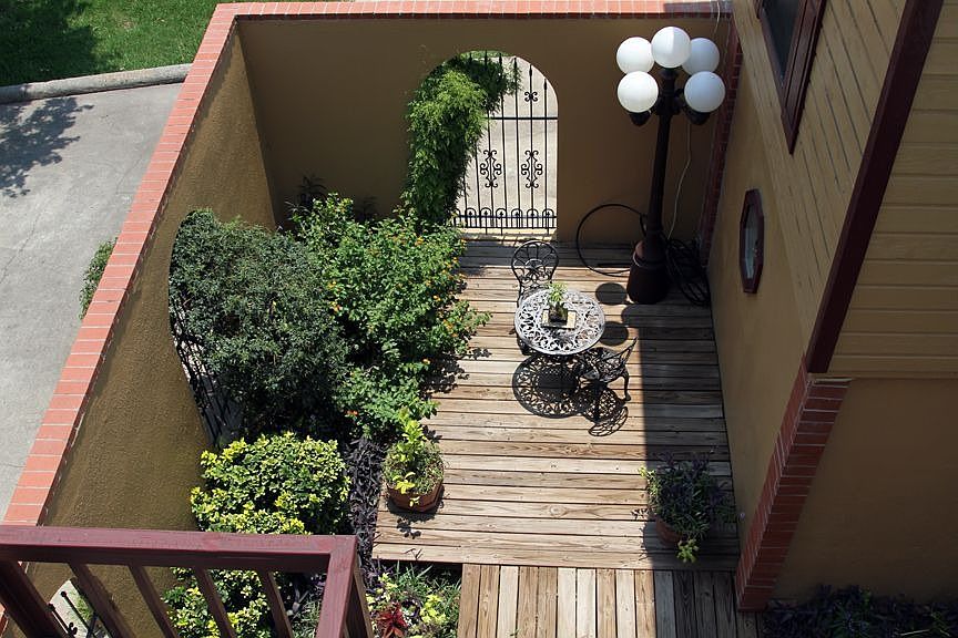 Entry courtyard