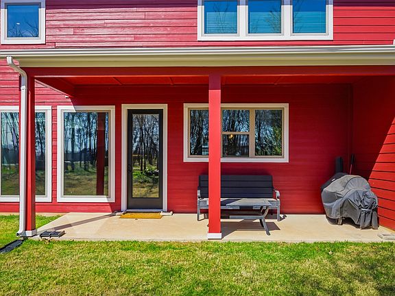 4th image of 216 Glen Ellen Rd