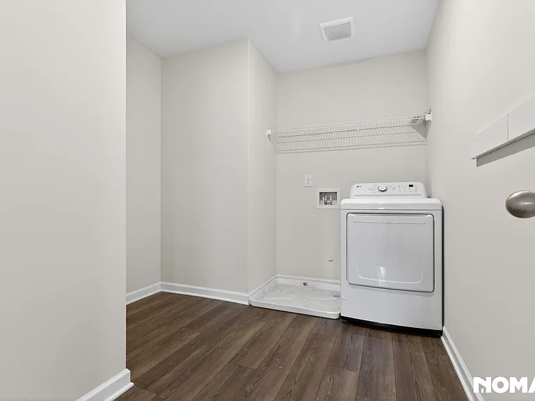 6039 Hickory Creek Ct — Photo 29