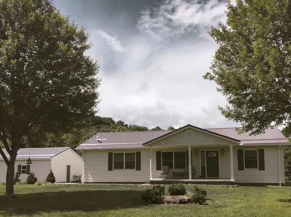 290 Darylene Dr, Buckhannon, WV 26201