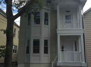 26 Vincent St #2, Newark, NJ 07105