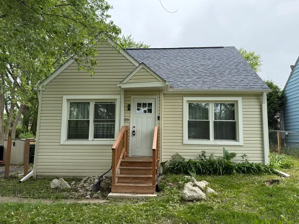 1623 Beverly Dr, Round Lake Beach, IL 60073