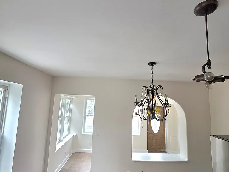5252 Spruce St #1 — Photo 4