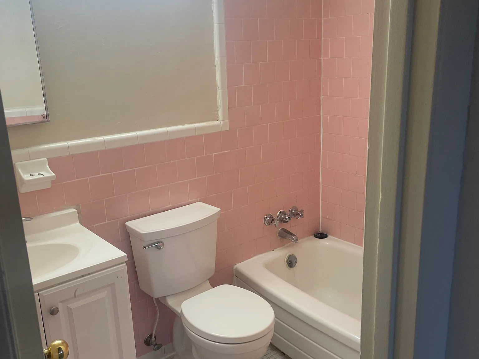 Foxcroft Terrace — Photo 2