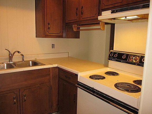 Unit 102 - Kitchen