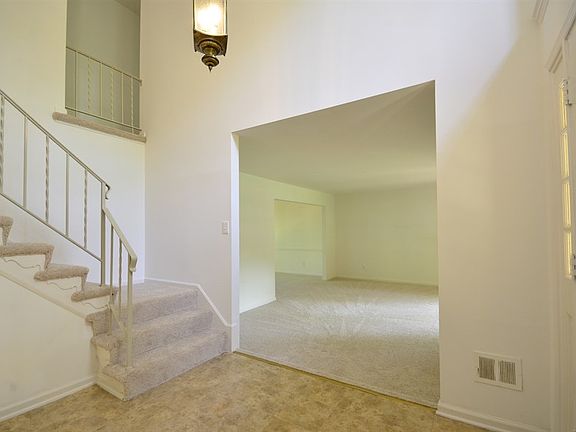5th image of 9312 Copenhaver Dr