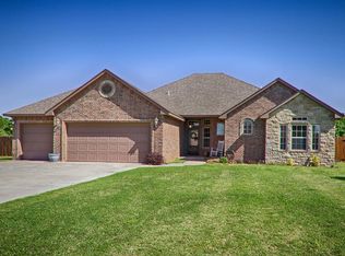5112 Hunters Gap, Guthrie, OK 73044