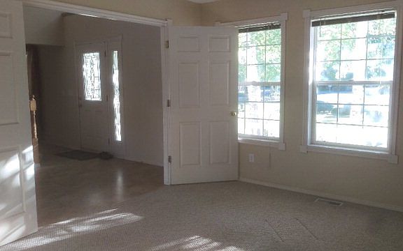 4th image of 3092 Cottonwood Ln
