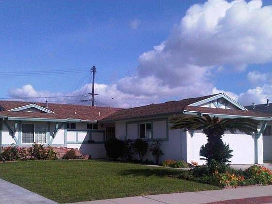 1st image of 21218 Berendo Ave