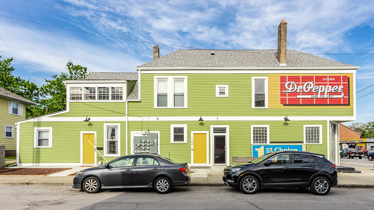 Building Photo - 1337 Prospect St #3