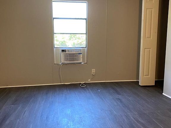 2nd image of 124 Americana St