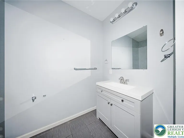 623 Walnut Ave #C2 — Photo 20
