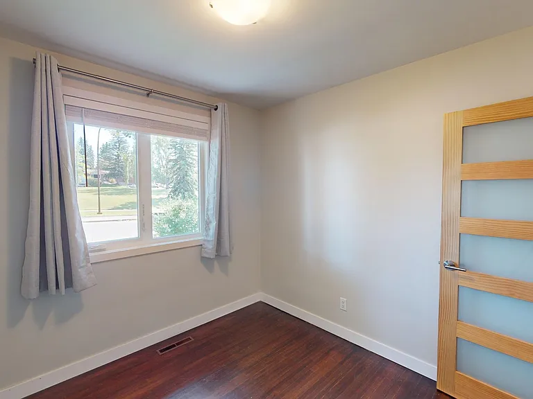 4111 Charleswood Dr NW — Photo 7