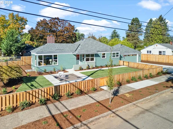 3923 SE 76th Ave #A, Portland, OR 97206