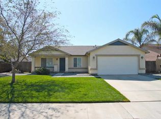 1177 Manor Ave, Hanford, CA 93230