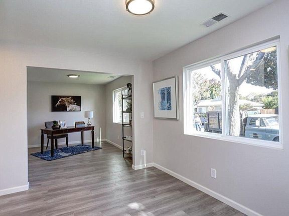 2nd image of 397 Vine Ave