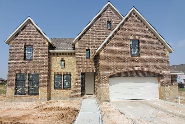 1st image of 2715 Camellia Ave