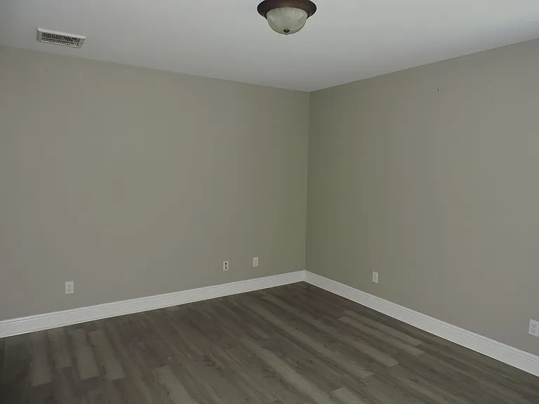 6060 Dunridge Dr — Photo 10