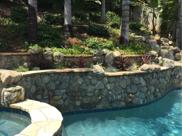 992 Chinotto Cir, Corona, CA 92881
