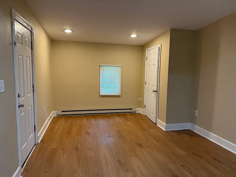 133 E Mount Airy Ave — Photo 7