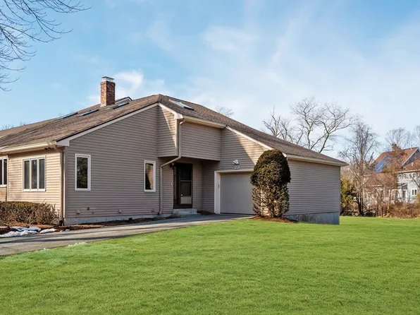 23 Larason Farm Rd Unit 23, Sharon, MA 02067