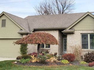8638 Stone Oak Dr, Holland, OH