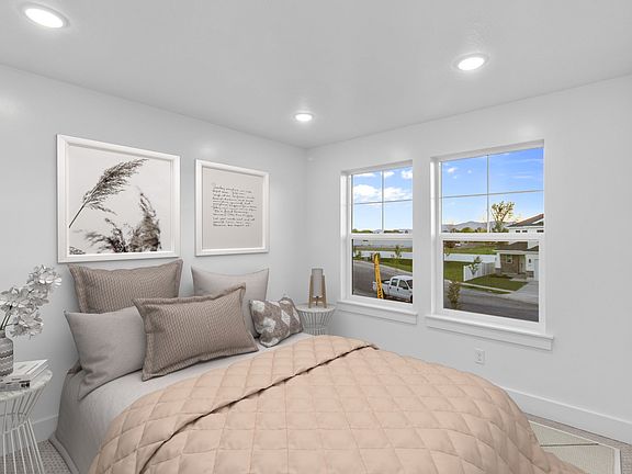Finished home photos are representational images only. See sales agent for details.