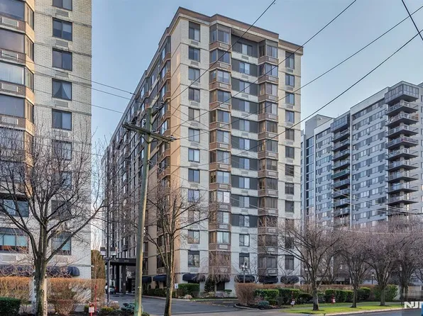 316 Prospect Ave APT 6F, Hackensack, NJ 07601