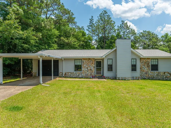 5951 Meadow Ln, Crestview, FL 32539