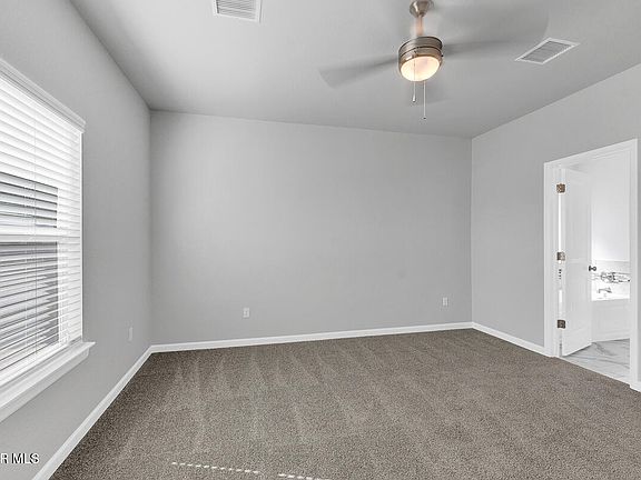 2nd image of 984 Aqueduct Ave