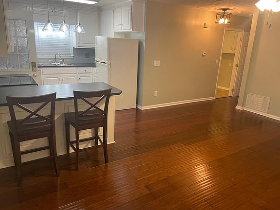 Kitchen/ living room