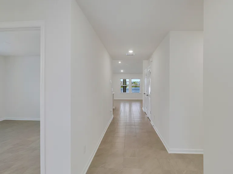 65 Signet Cir — Photo 9