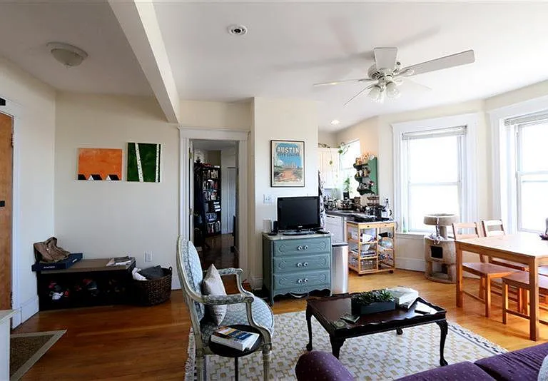 331A Harvard St #4 — Photo 2