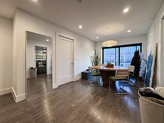 653 Metropolitan Avenue, #4A