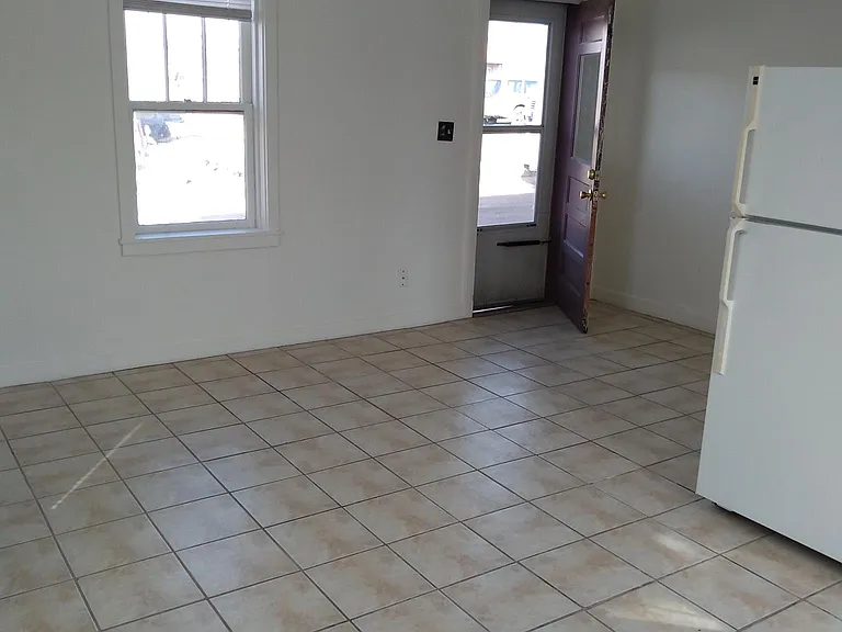 470 S Foch St #9 — Photo 9