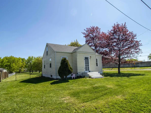 10256 N Saginaw Rd, Clio, MI 48420