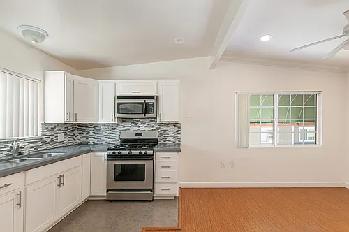 2BD/1BA Upstairs Apartment right by Sail Bay! w/ Parking AND Laundry! Only $2,995/mo Photo 1 2BD/1BA Upstairs Apartment right by Sail Bay! w/ Parking AND Laundry! Only $2,995/mo Photo 1