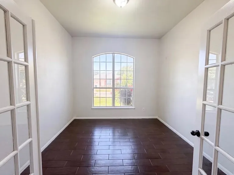 507 Abu Bakar Dr — Photo 8