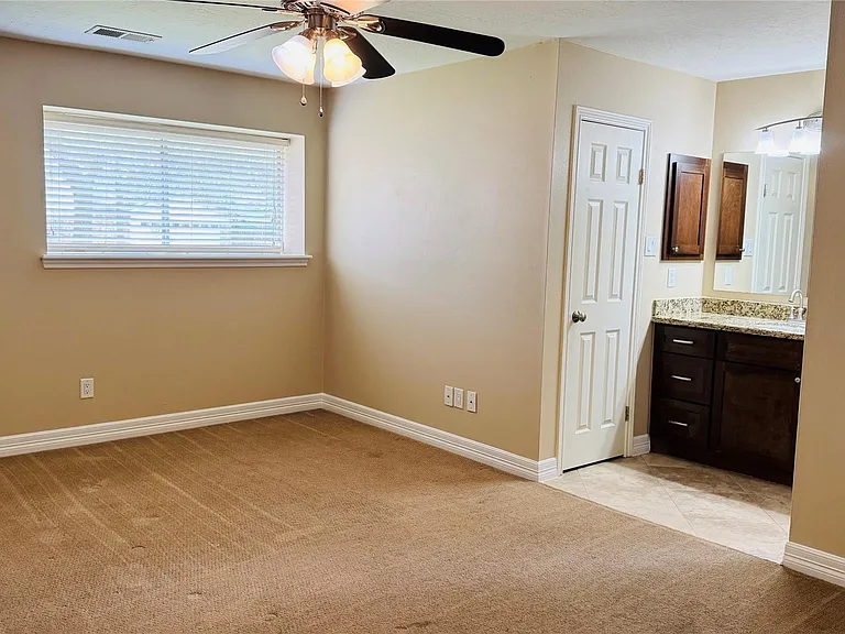 3310 Glen Spring Dr — Photo 12