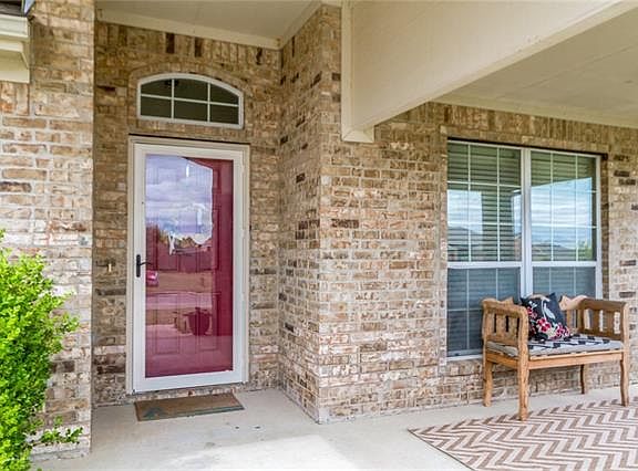 3rd image of 1642 Turtledove Dr