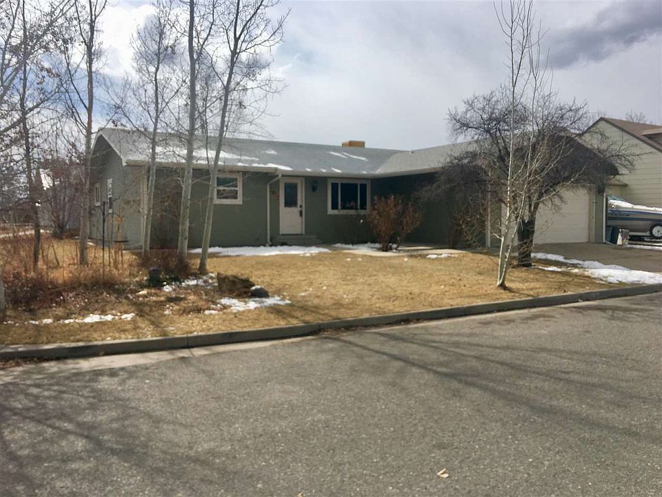 2nd image of 3073 Dupont Ct