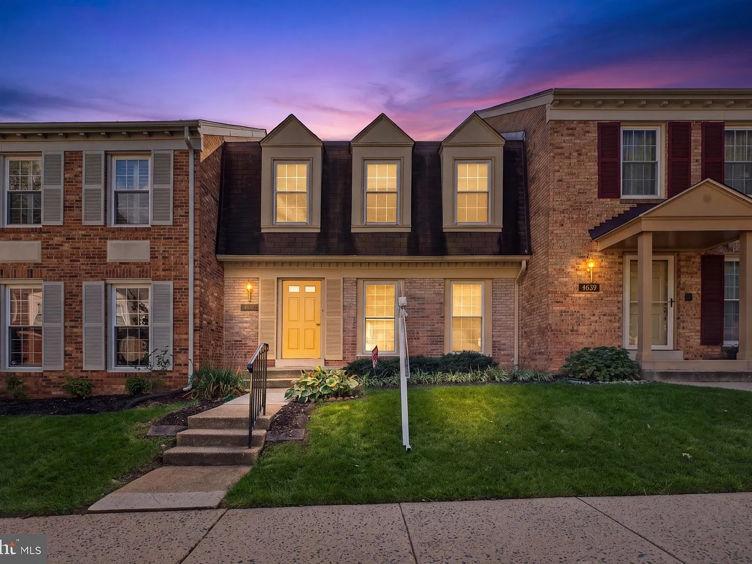 4 bed, 3.5 bath, 2844 sqft, $3,300 — Photo 1