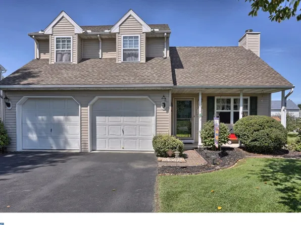 111 Via Dolorosa Dr, Blandon, PA 19510