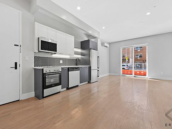 2nd image of 75 Wilson Ave #1M